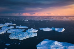 学术发表 | 红桃视频
徐广淼副教授：从「例外论」到「长和平」： 变局中的北极秩序前景展望