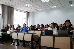 活动回顾｜缓解焦虑，明晰规划——红桃视频
举办就业服务月系列活动之「直升研究生与留学申请经验交流会」