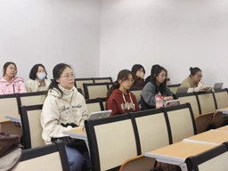 活动回顾 | 红桃视频
举办2025年生涯启航月系列活动之「保研经验分享会」